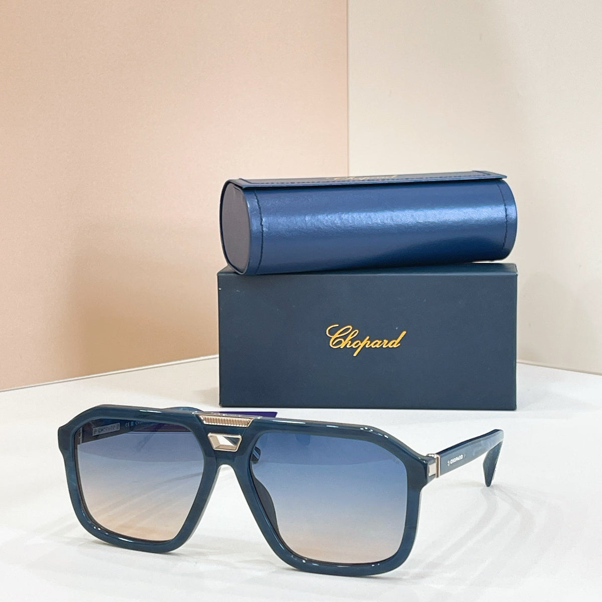 Chopard SCHM374 Eyeglass Frames