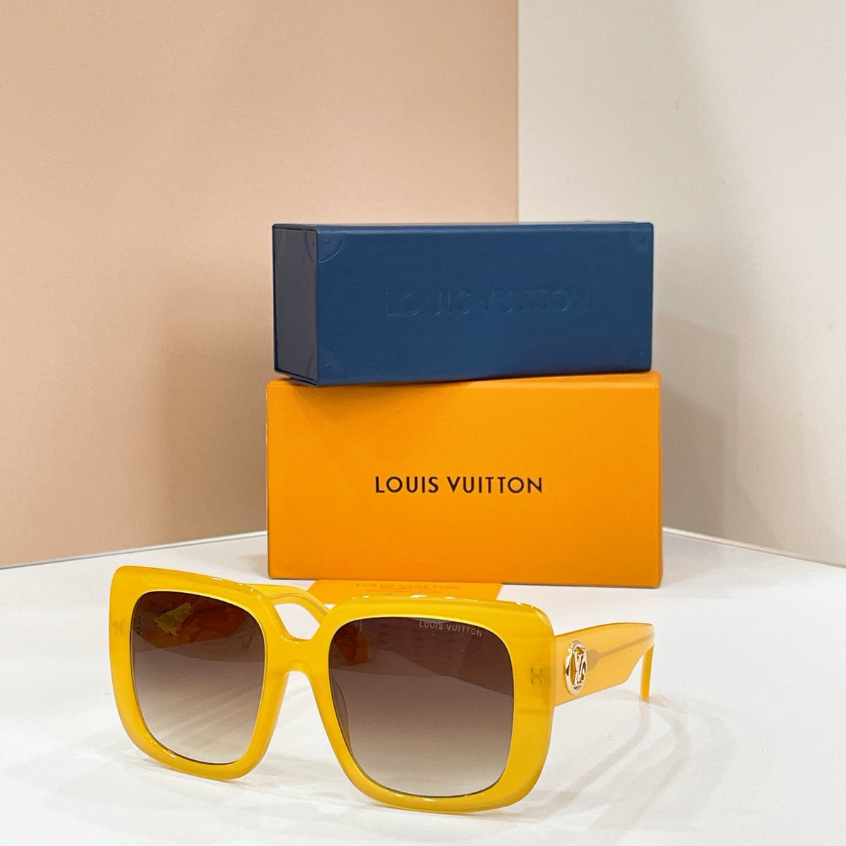 Louis Vuitton Z2592 Eyeglass Frames