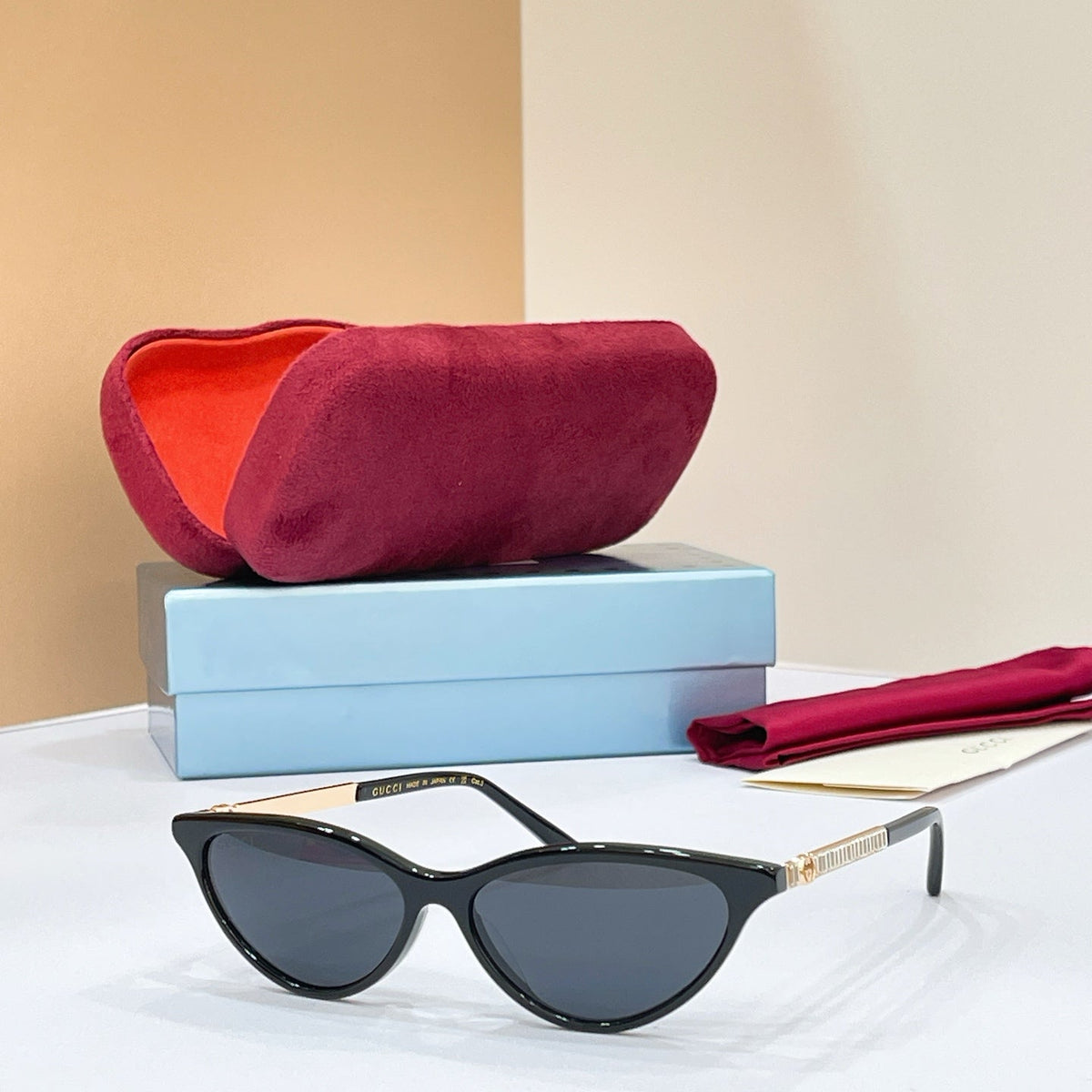 Gucci GG2211S Sunglasses