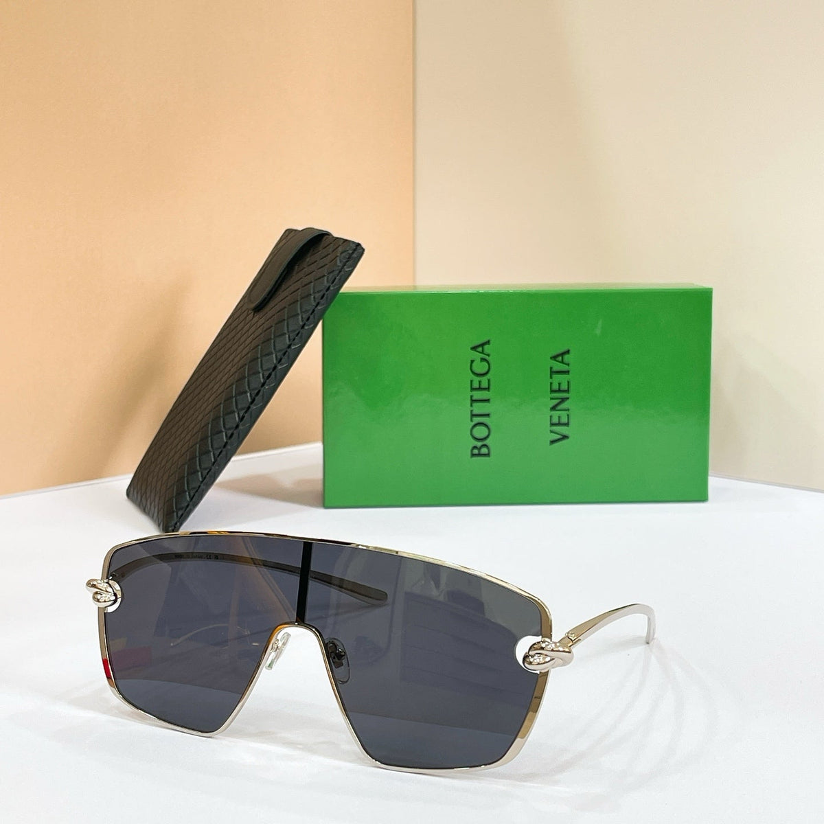 Bottega Veneta BV1515S Sunglasses
