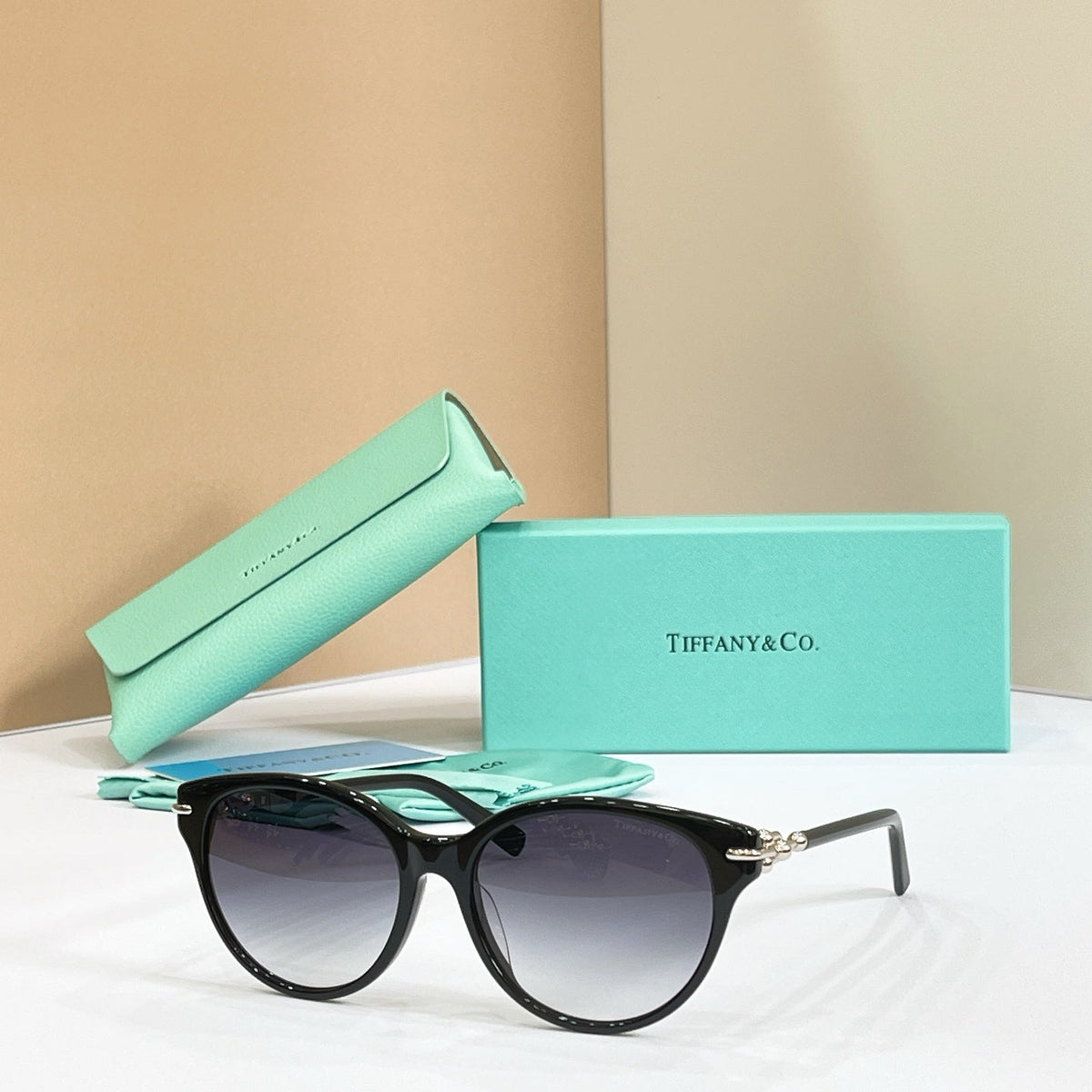 Tiffany & Co. TF2289D Eyeglass Frames