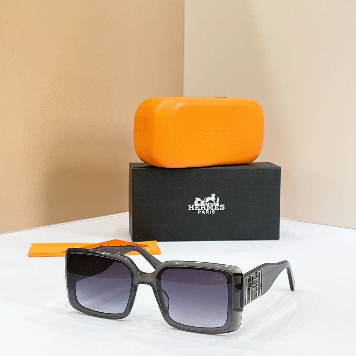 Hermes 9713 Sunglasses