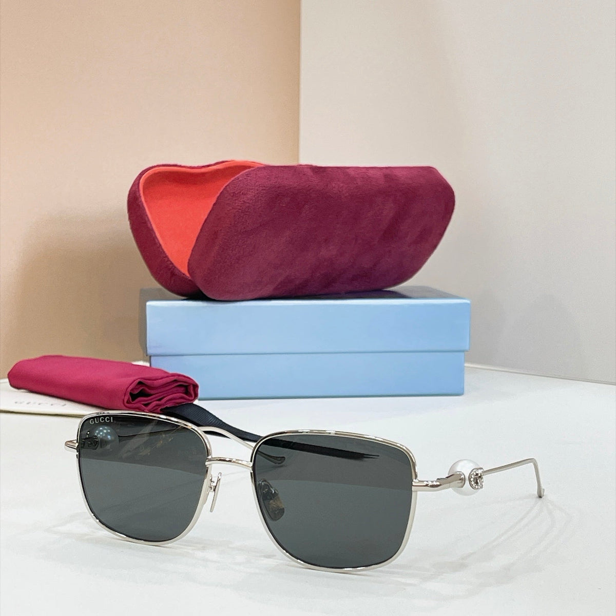 Gucci GG2321S Sunglasses